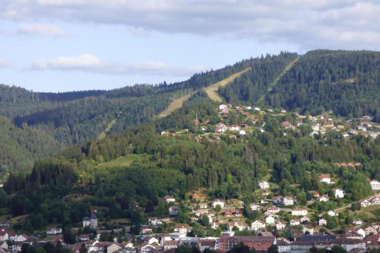 Apartment With Balcony In Gérardmer Exteriör bild